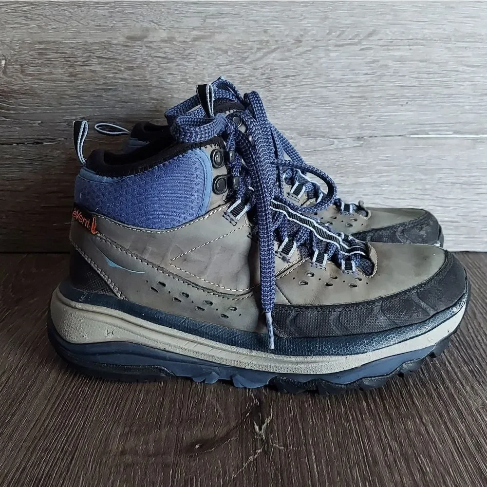 Hoka One One Women Tor Summit Mid WP Gray Hiking Boot Size 5.5